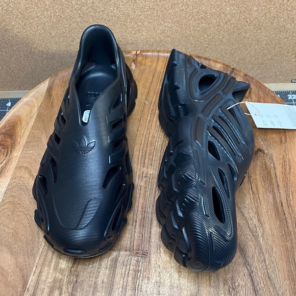 Adidas
AdiFom supernova j
Brand new - Picture 6 of 11